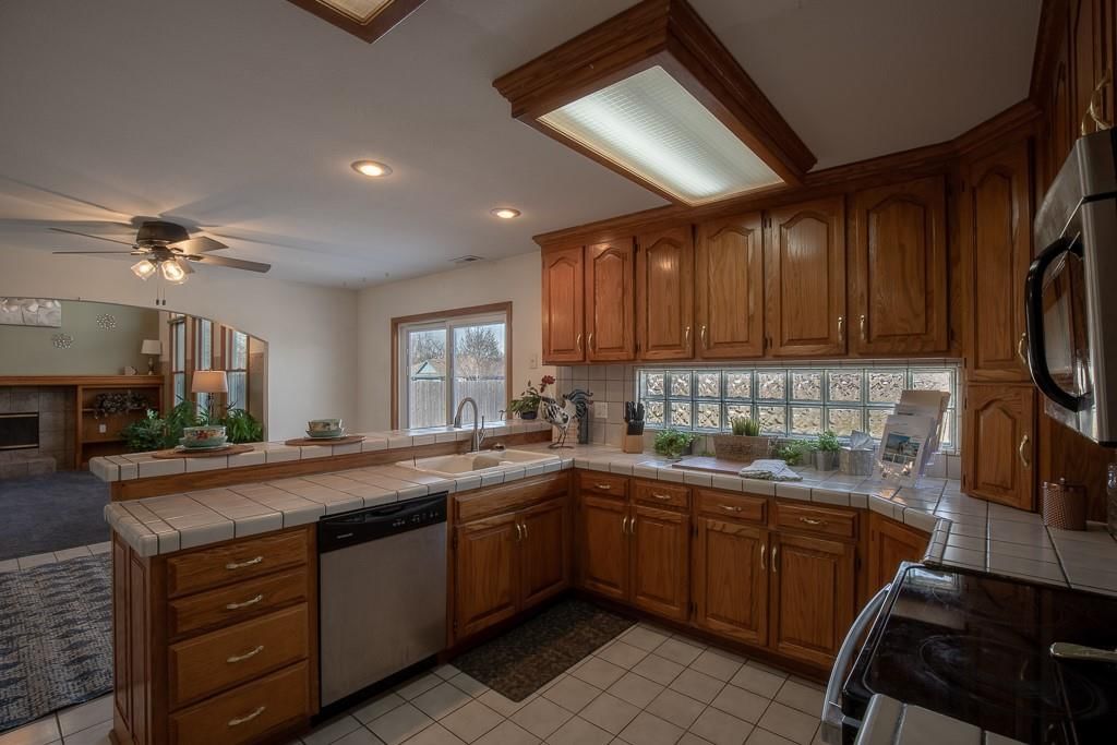 2407 S Harding Street — photo 22