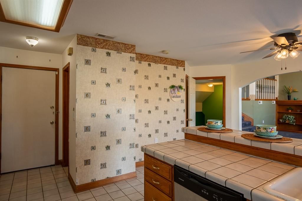 2407 S Harding Street — photo 27