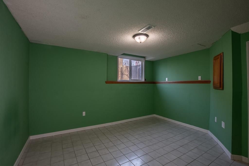 2407 S Harding Street — photo 59