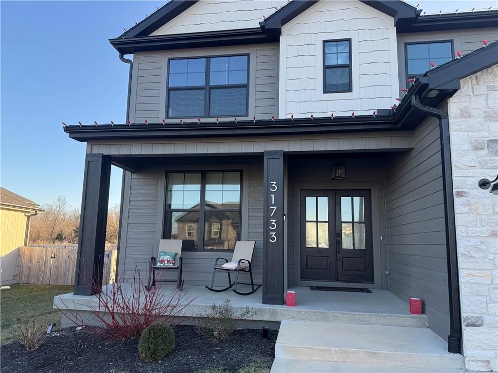 31733 W 168th Court — photo 2
