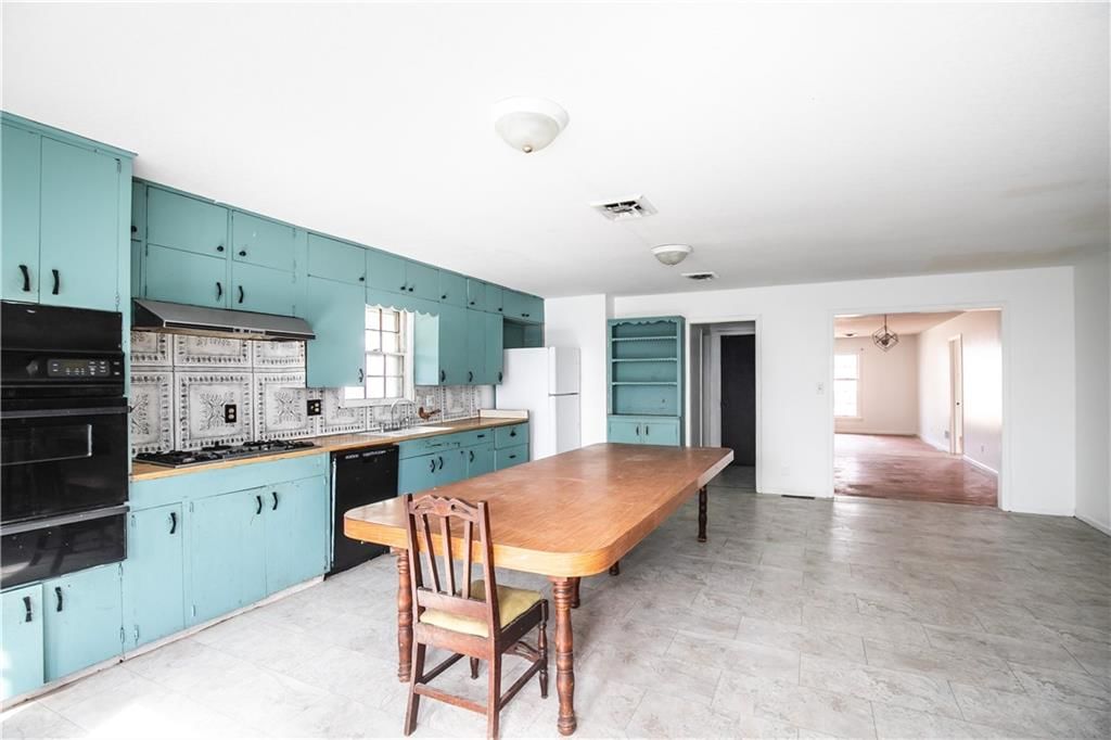 4001 NE 50th Street — photo 9
