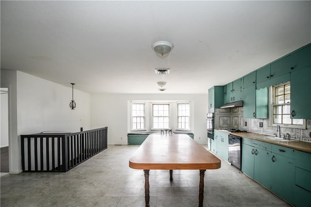 4001 NE 50th Street — photo 12