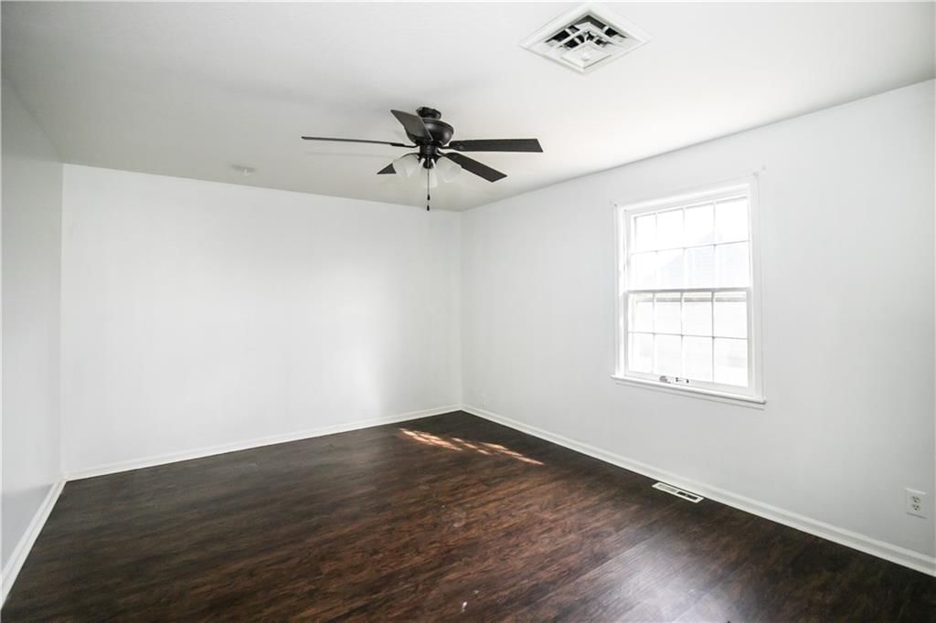4001 NE 50th Street — photo 21