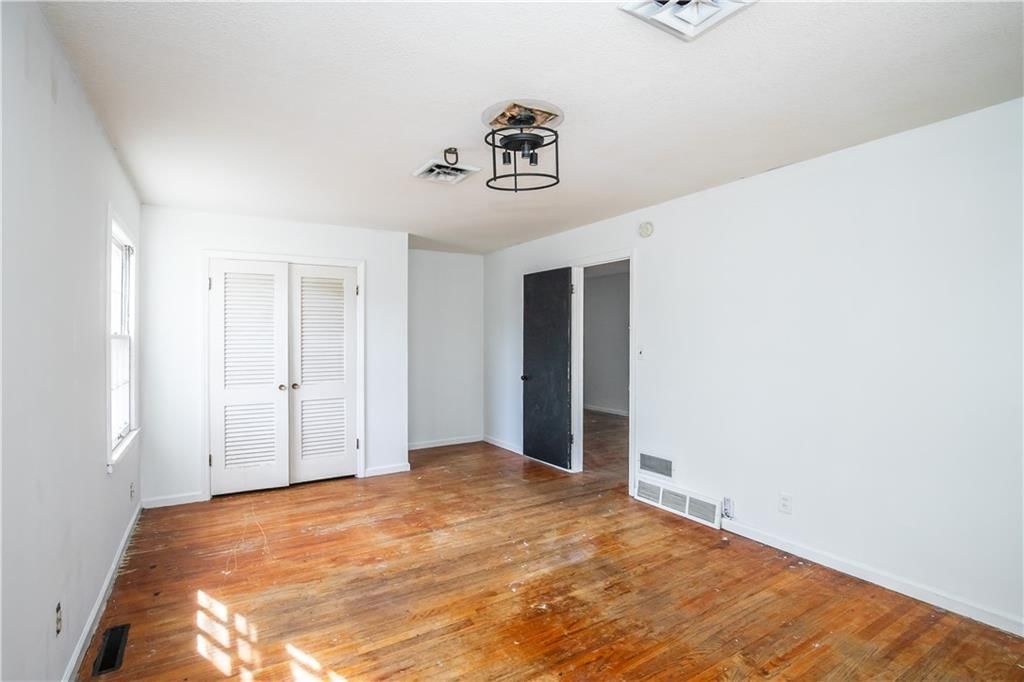 4001 NE 50th Street — photo 24