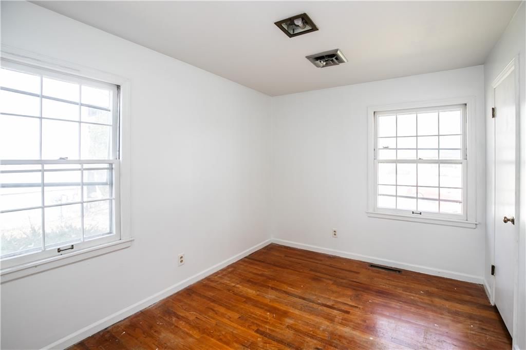 4001 NE 50th Street — photo 29
