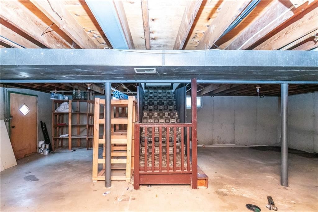 4001 NE 50th Street — photo 35