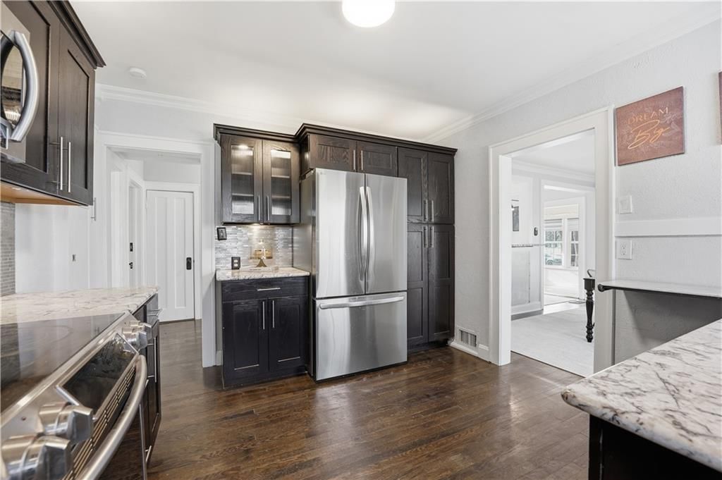 6325 Baltimore Avenue — photo 11