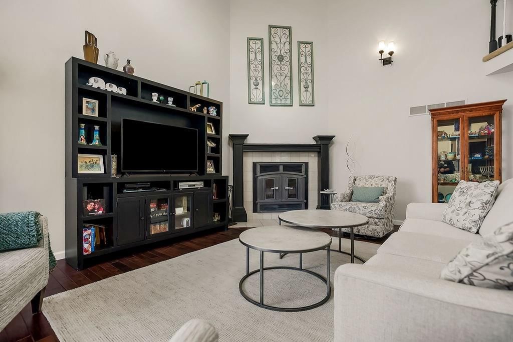 11951 Slater Street — photo 5