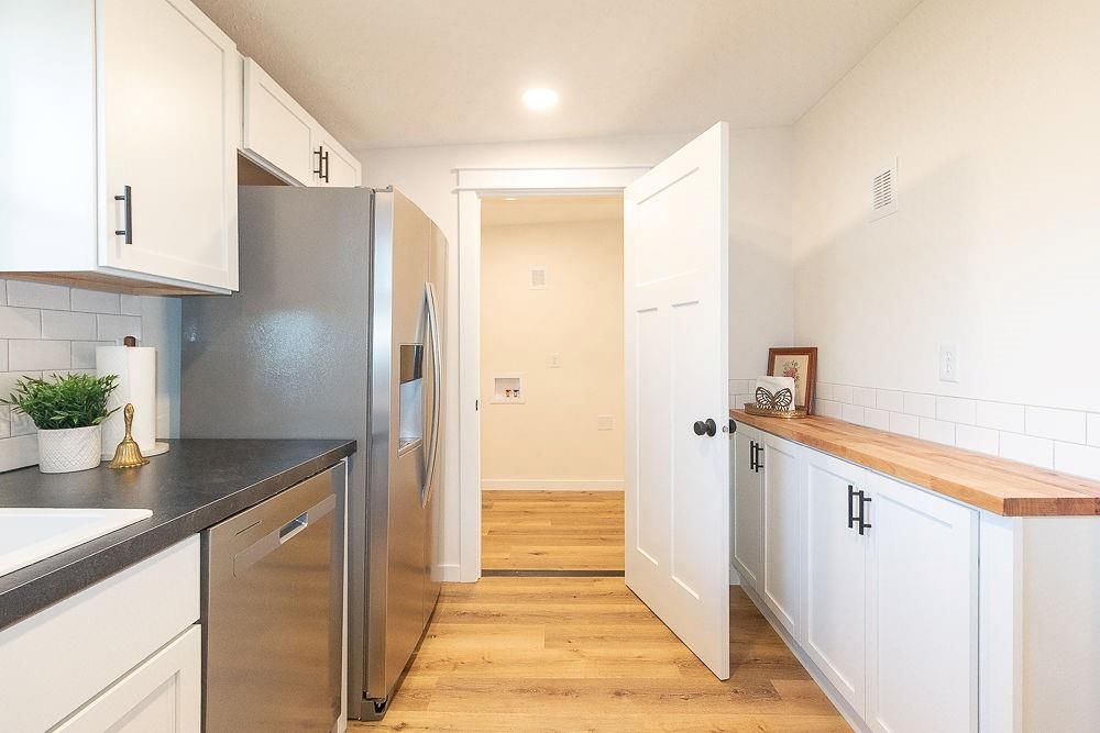 2566 Ridge Court — photo 13