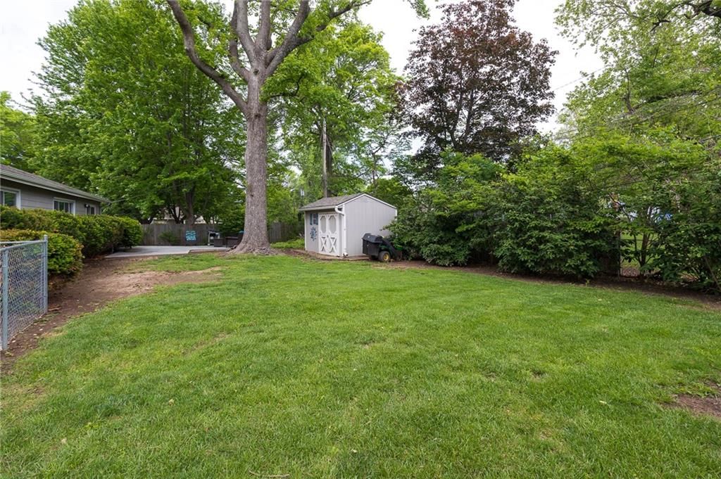 14 W 109 Street — photo 24