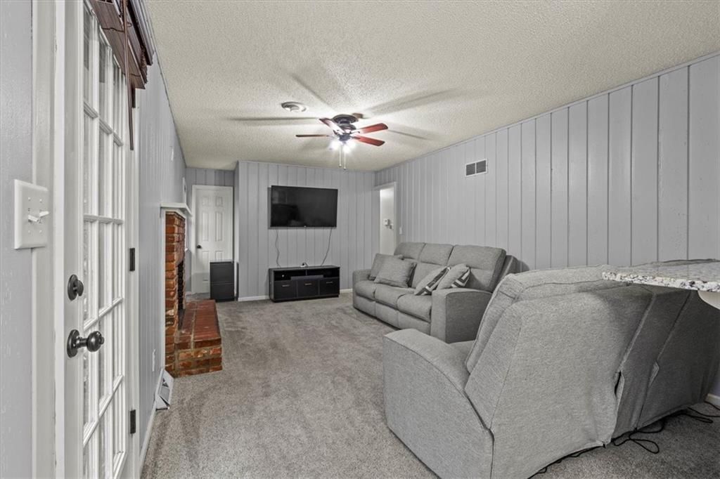 2304 NW 5th Street — photo 11