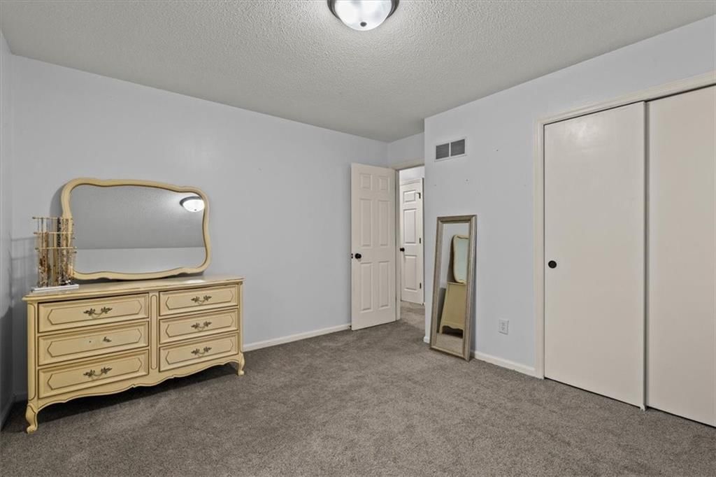 2304 NW 5th Street — photo 16