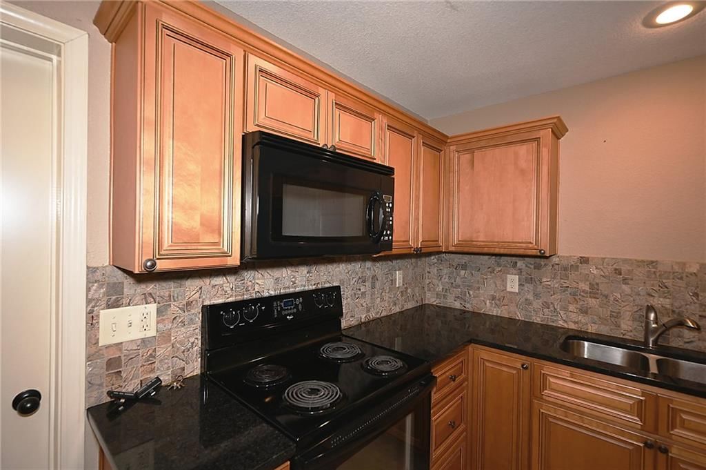 13719 Post Oak Lane — photo 5