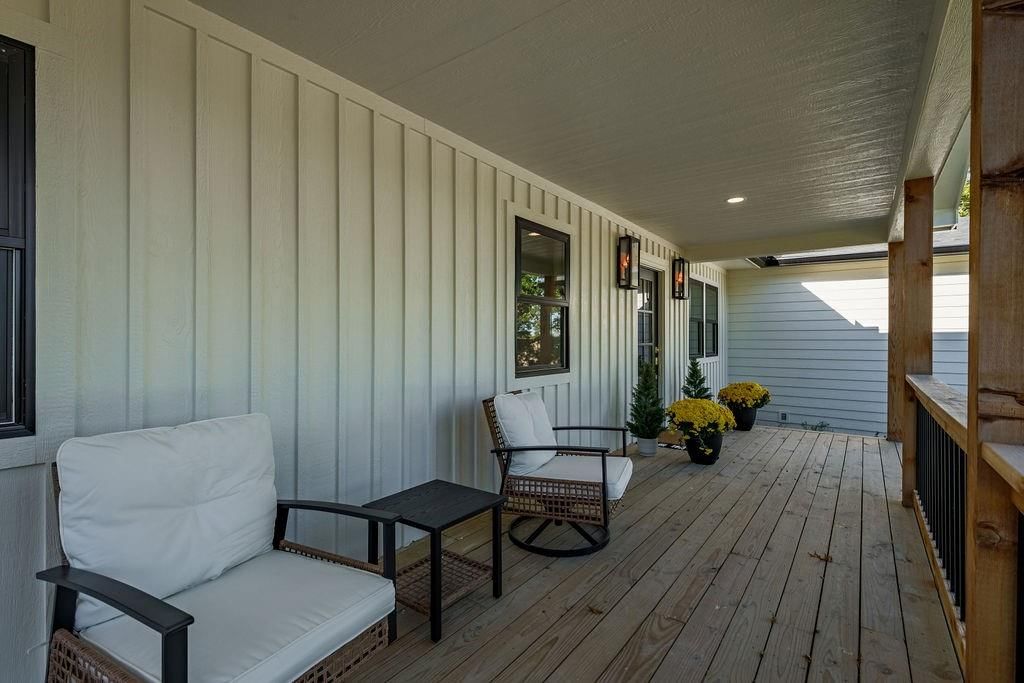 621 Monroe Street — photo 25