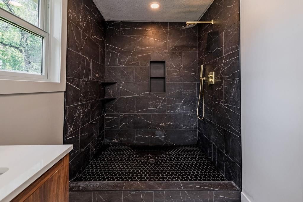 621 Monroe Street — photo 43