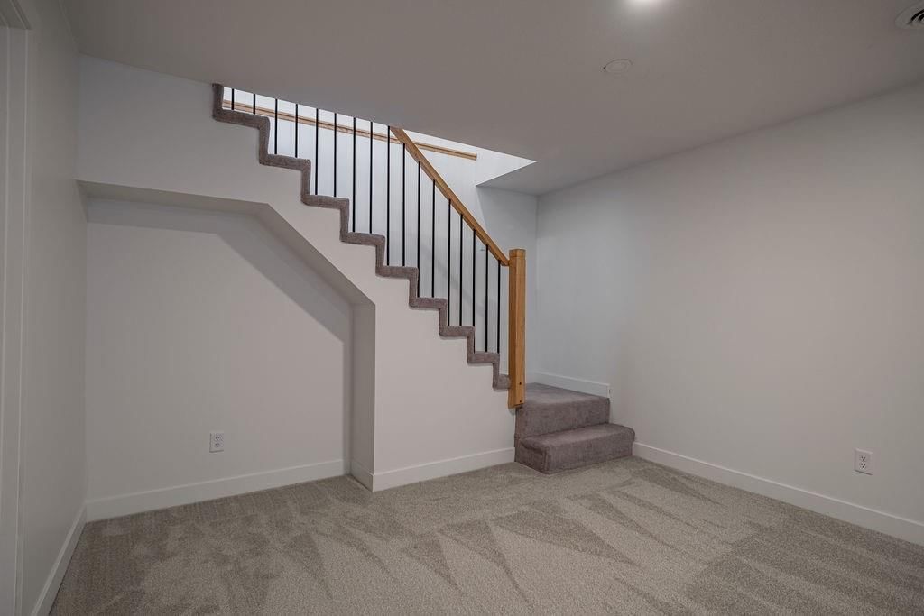 621 Monroe Street — photo 55