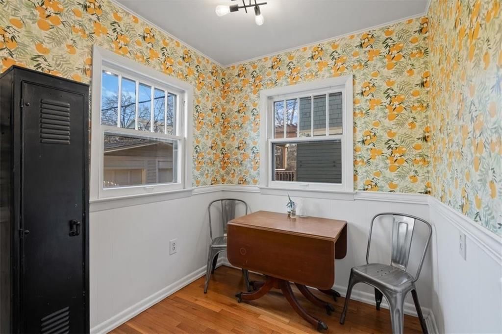 5701 Oak Street — photo 10