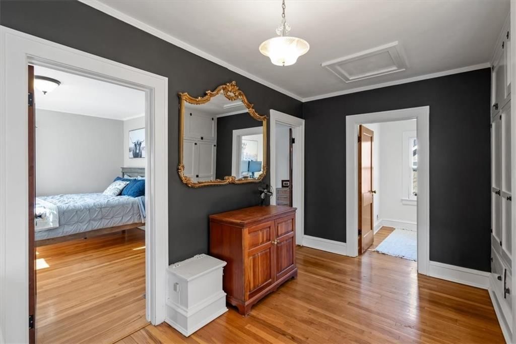 5701 Oak Street — photo 15