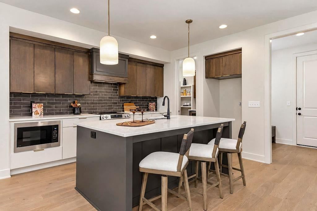Photo 11 of 42 - 4218 NW 77th Terrace, Kansas City, MO 64151