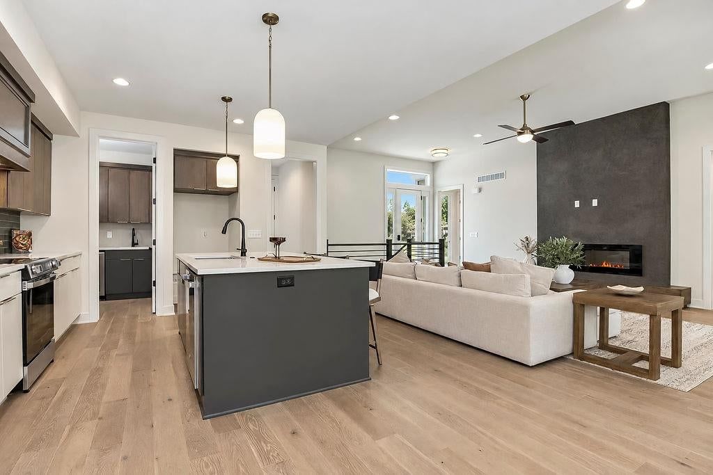 Photo 13 of 42 - 4218 NW 77th Terrace, Kansas City, MO 64151
