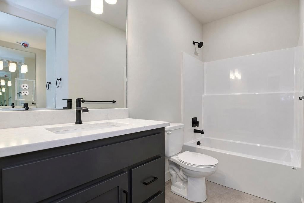 Photo 35 of 42 - 4218 NW 77th Terrace, Kansas City, MO 64151