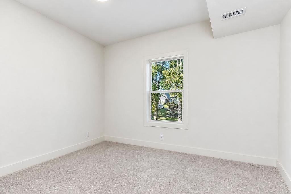 Photo 36 of 42 - 4218 NW 77th Terrace, Kansas City, MO 64151