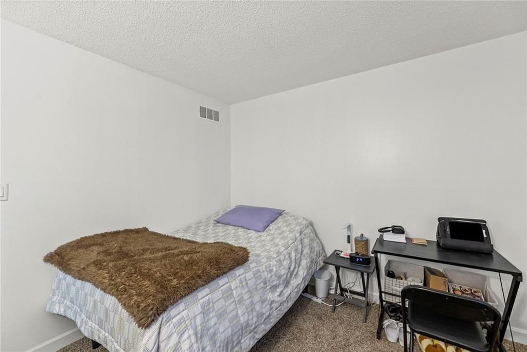 16704 Bradley Avenue — photo 20