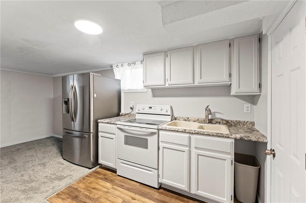 16704 Bradley Avenue — photo 27