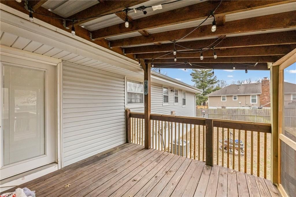 16704 Bradley Avenue — photo 31