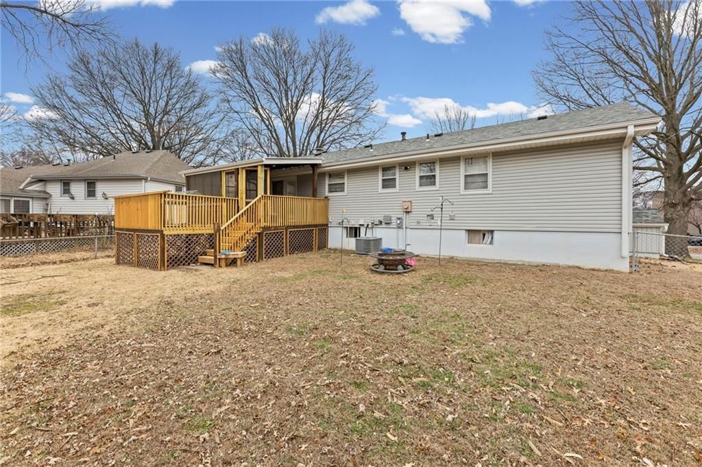 16704 Bradley Avenue — photo 35