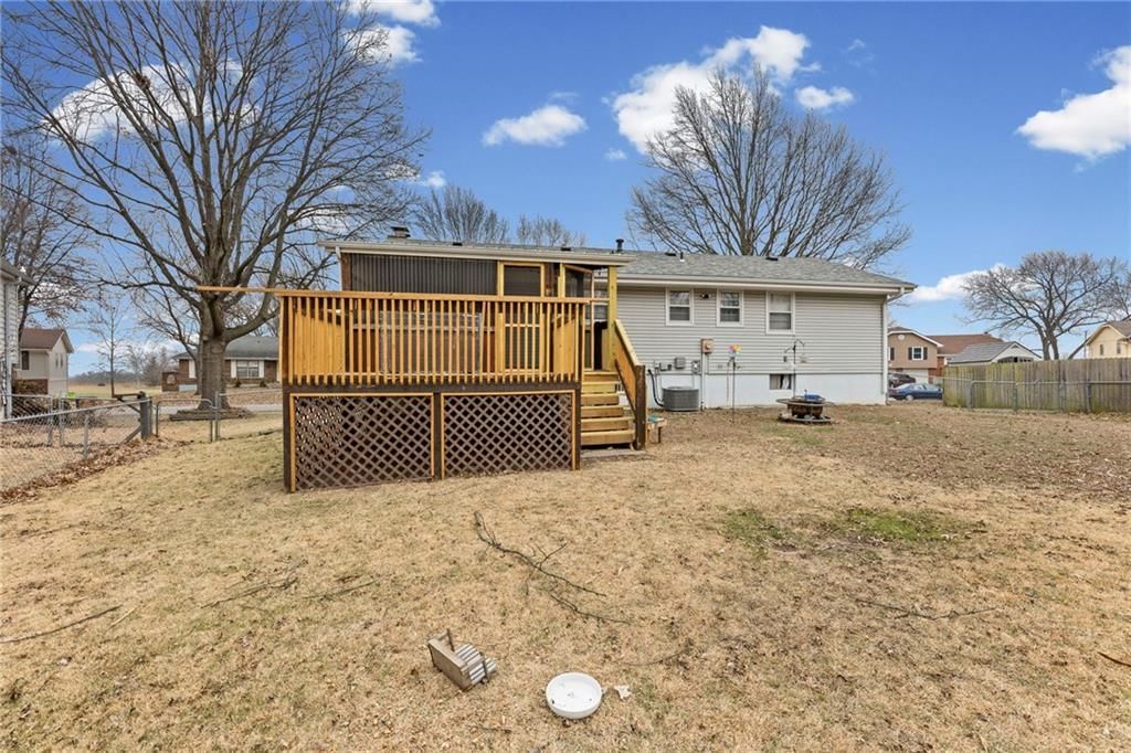 16704 Bradley Avenue — photo 36