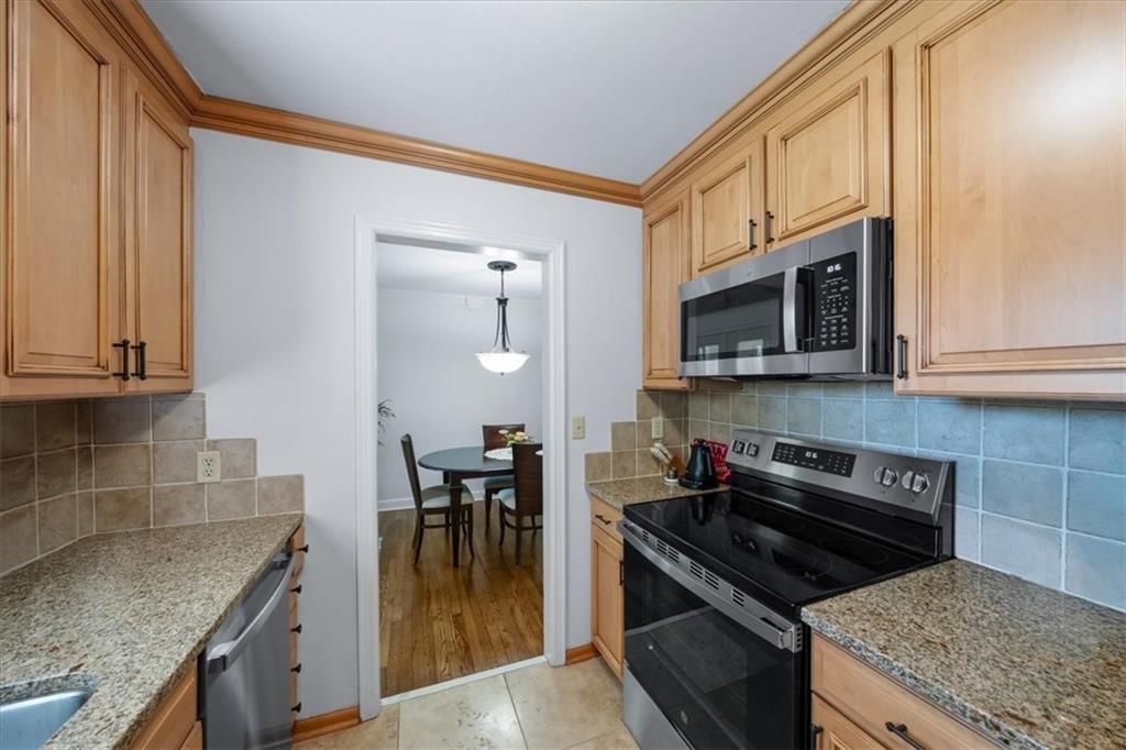 5321 Walmer Street — photo 11