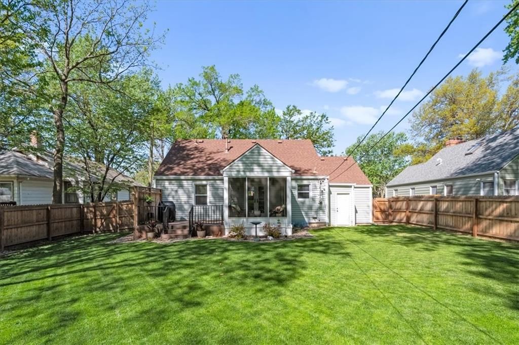 5321 Walmer Street — photo 27