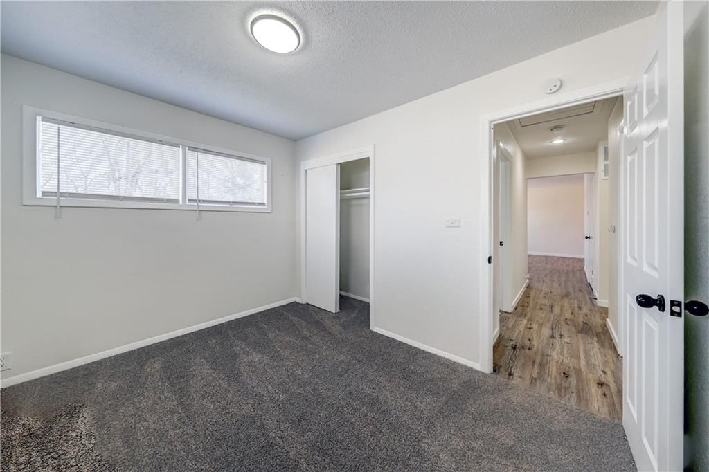 10800 Ewing Avenue — photo 11