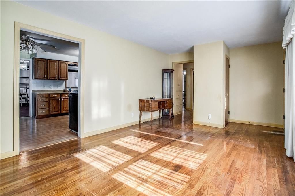 11224 W 66th Terrace — photo 6