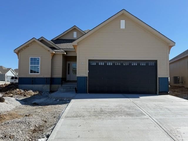 15301 W 173rd Terrace — photo 3