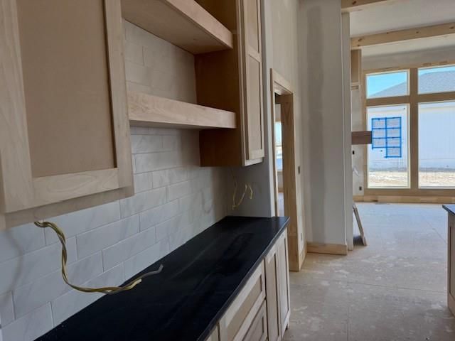 15301 W 173rd Terrace — photo 5