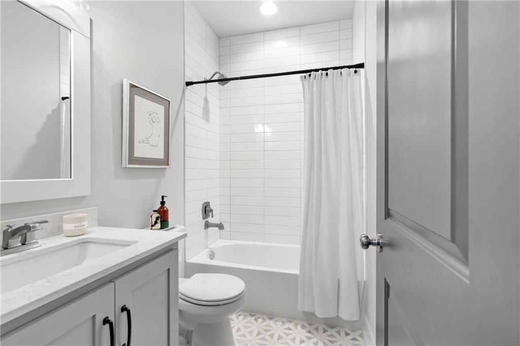 15301 W 173rd Terrace — photo 52