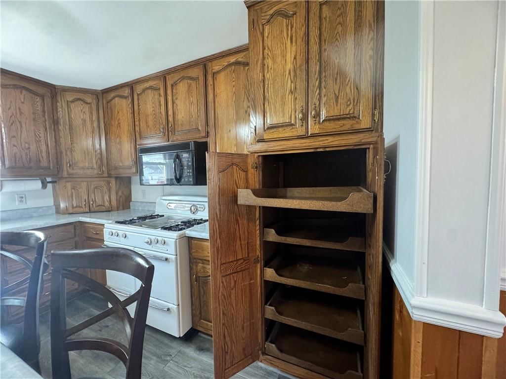 433 E 3rd Street — photo 10