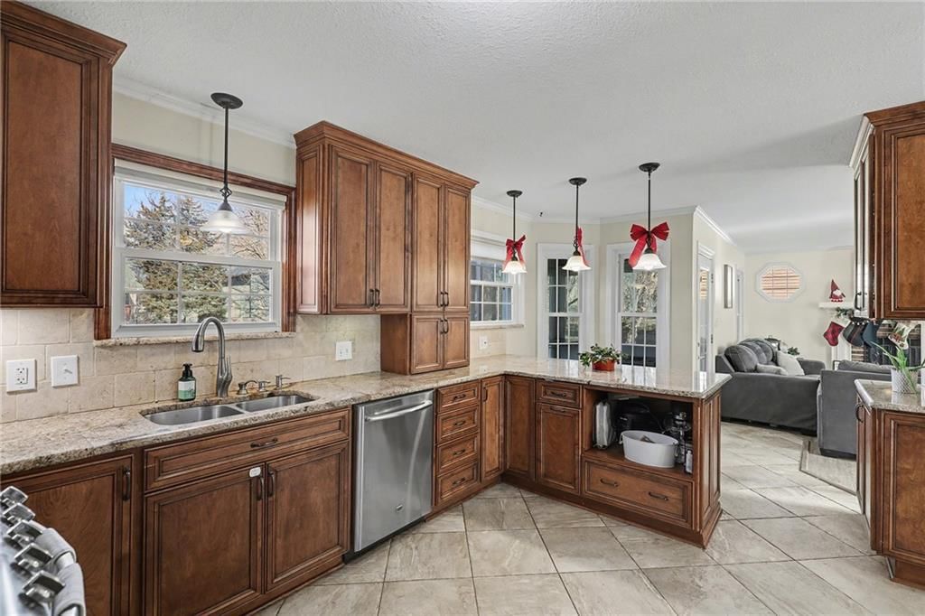 722 Deerfield Street — photo 3