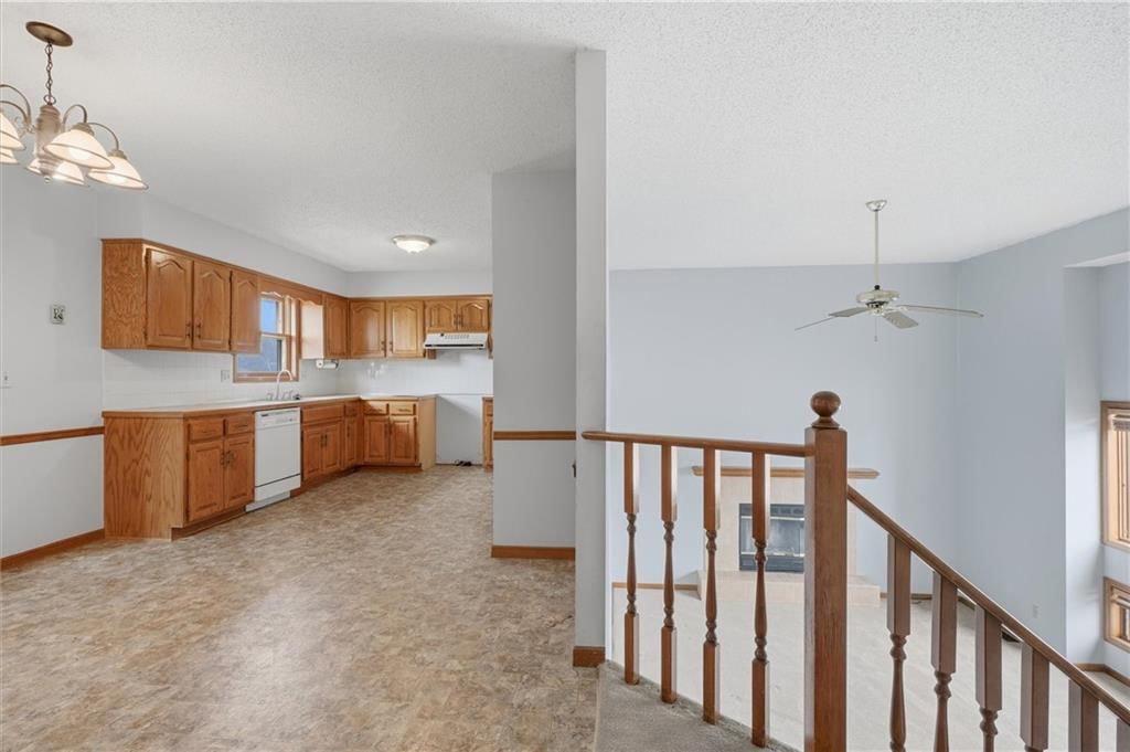 100 Lakeland Drive — photo 13