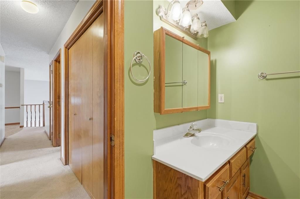 100 Lakeland Drive — photo 25