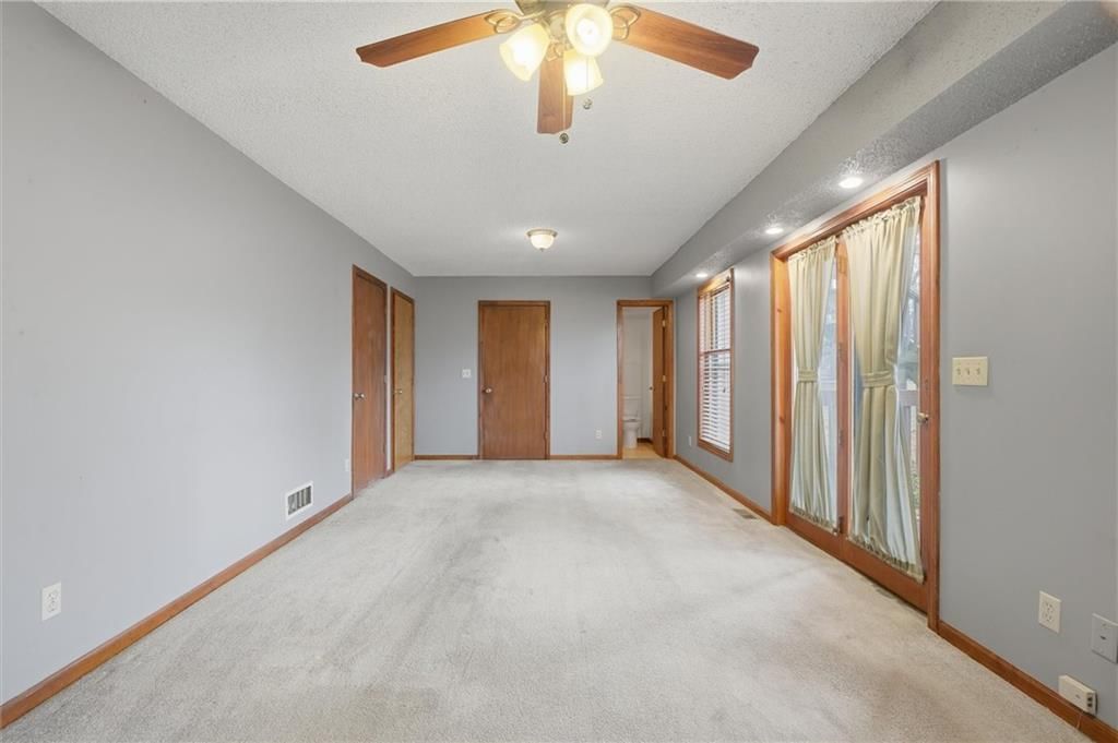 100 Lakeland Drive — photo 31