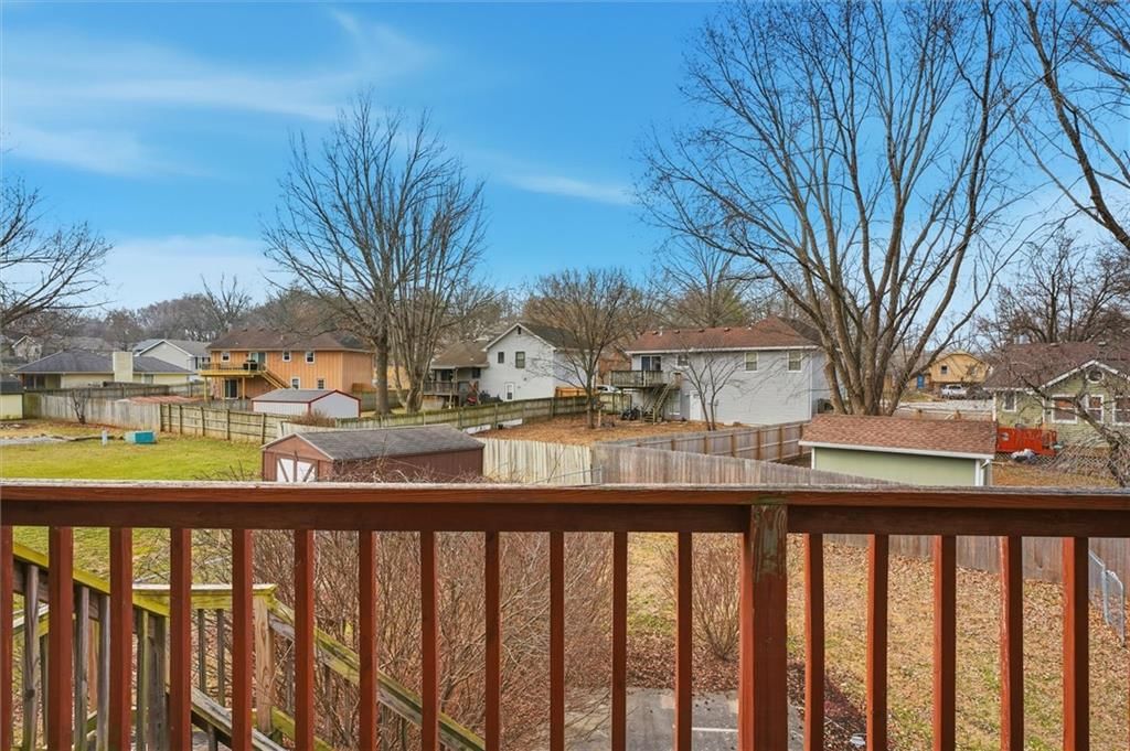 100 Lakeland Drive — photo 36