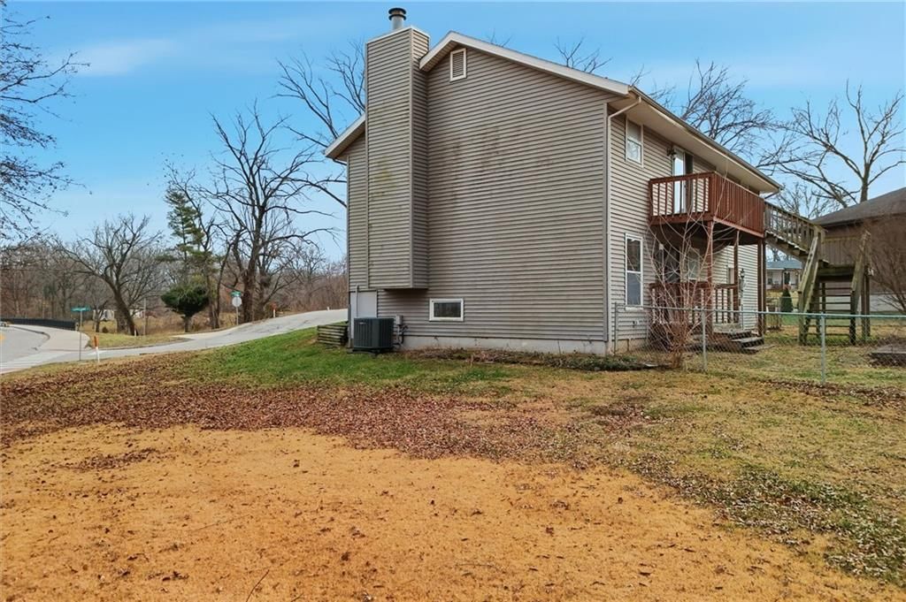 100 Lakeland Drive — photo 37