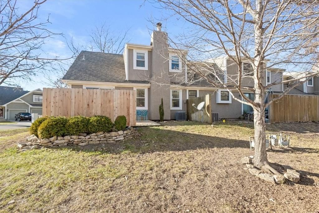 11632 W 113TH Street — photo 15