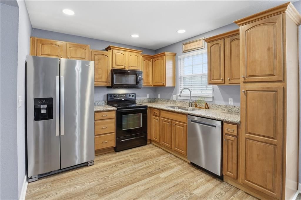 21089 Millridge Street — photo 7