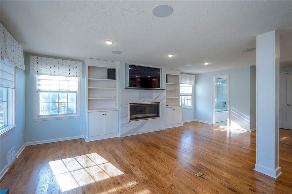 7475 Village Drive — photo 24