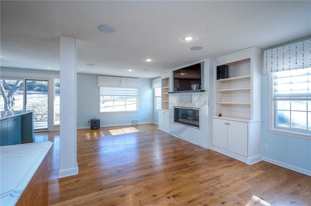 7475 Village Drive — photo 27