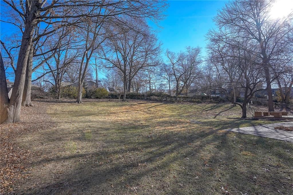7475 Village Drive — photo 42